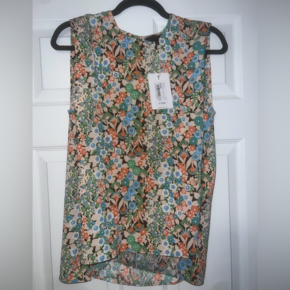 NWT Ted Baker sleeveless floral blouse in a TB size 1=US size 4.